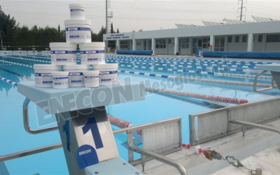 Swimming pool repairs with SuperBond